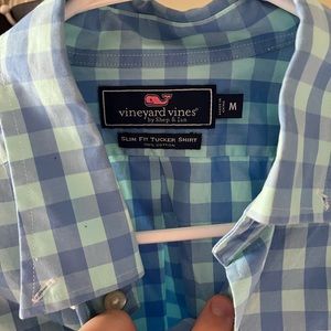 Vineyard vines dress up shirt